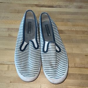 American Eagle Canvas Slip On Shoes